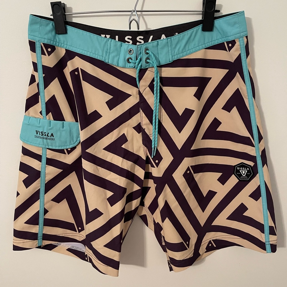 Vissla Men’s Board Shorts 9” size 32